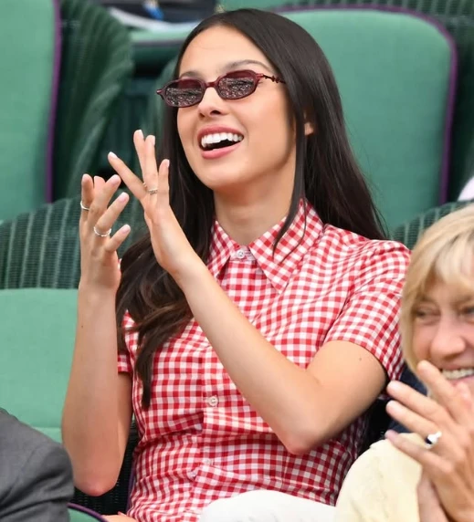 Olivia Rodrigo Nude Mani